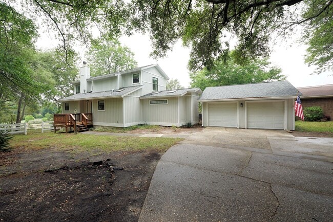 Photo - Updated 4 bedroom home in Bluewater Bay!