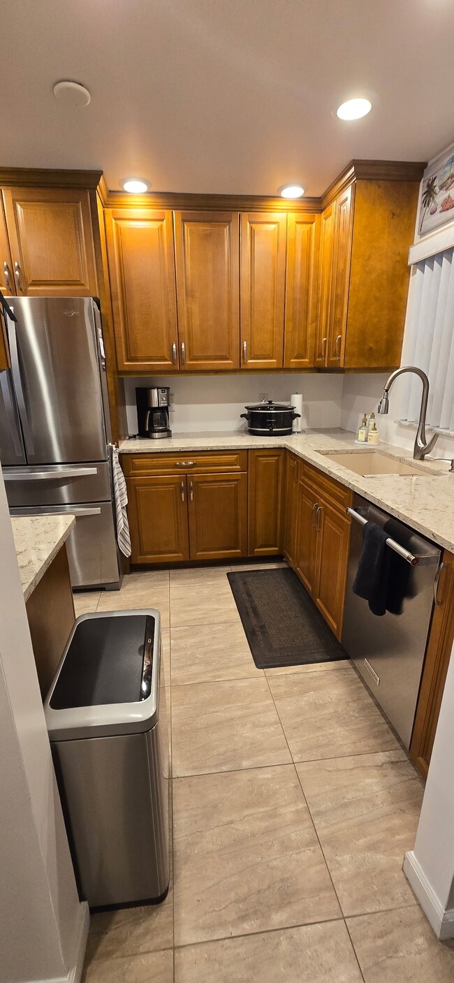 Kitchen - 14255 Rosemary Ln Unit 8220