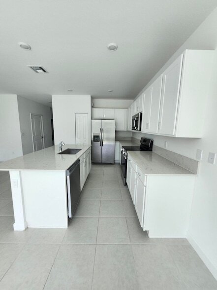 Photo - 5387 Flannigan Wy