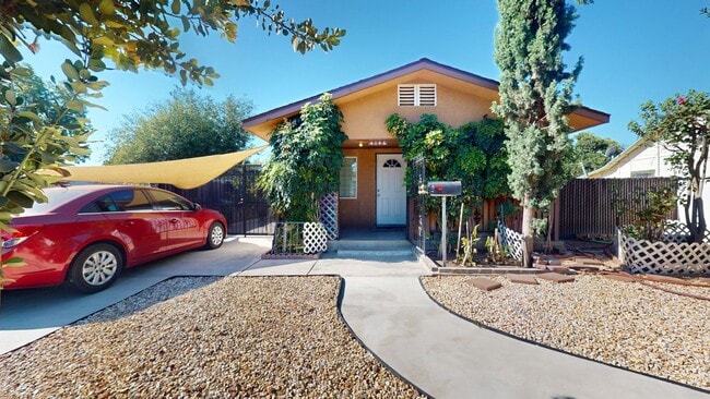 Photo - 4146 E McKenzie Ave