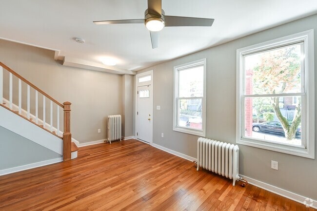 Building Photo - Charming 4br/2ba in Anacostia / Navy Yard Rental