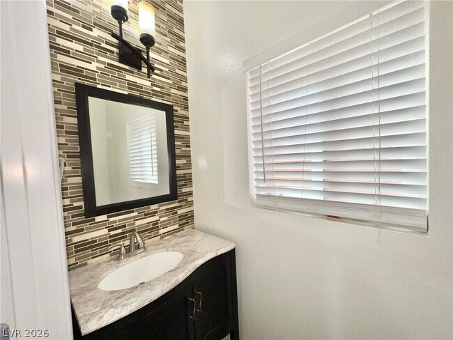 Photo - 8412 Golden Amber St