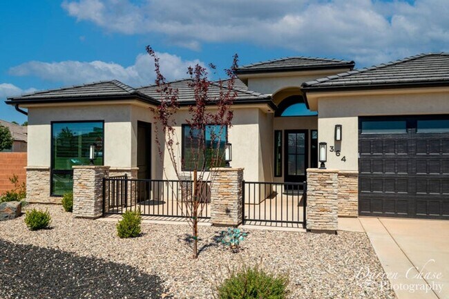 Photo - Beautiful home with Casita!