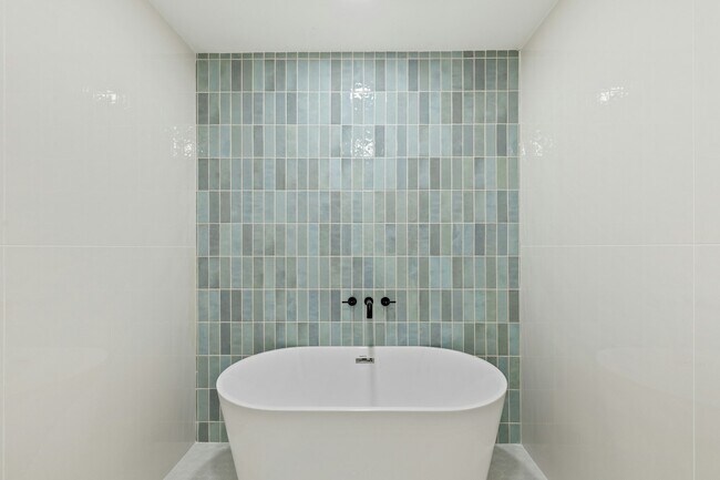 Photo - 15655 Regal Hill Cir