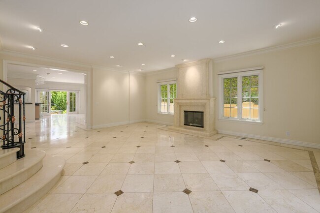 Photo - 204 Foothill Rd