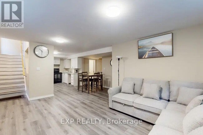 Photo - 967 Wright Dr