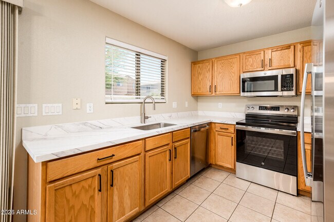 17429 W Watson Ln