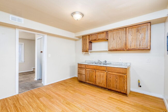 Photo - 32008 Cheboygan Ct