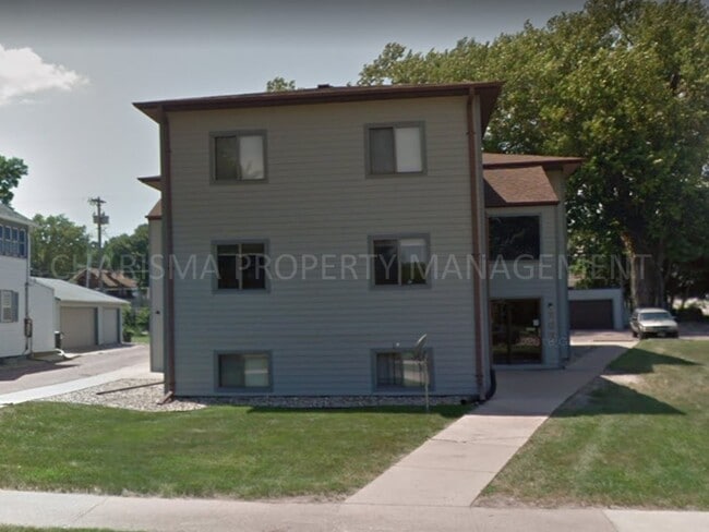 Photo - 703 S Dakota Ave