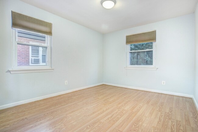 Photo - Bright 1 Bed/1 Bath in Hill East! Parking + Storage Included Unit 304