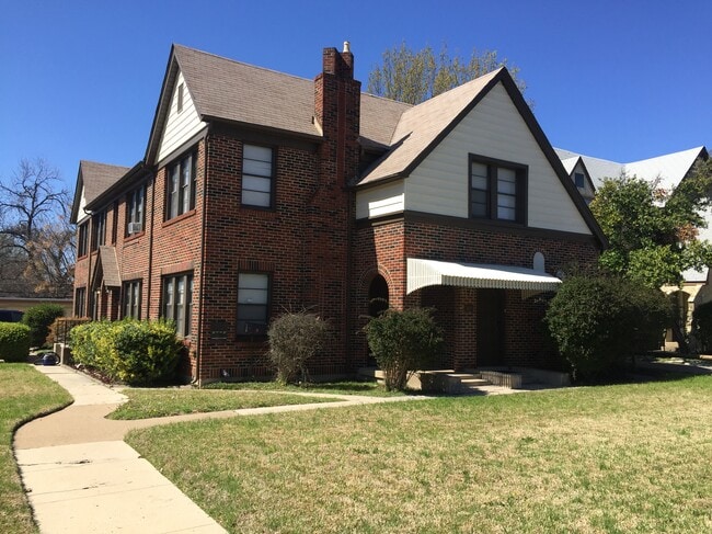 4 Plex - 3400 S University Dr Unit D