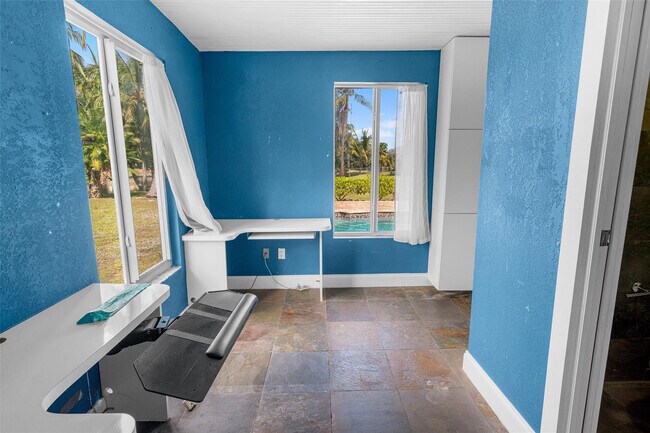 Photo - 8619 SW 51st St