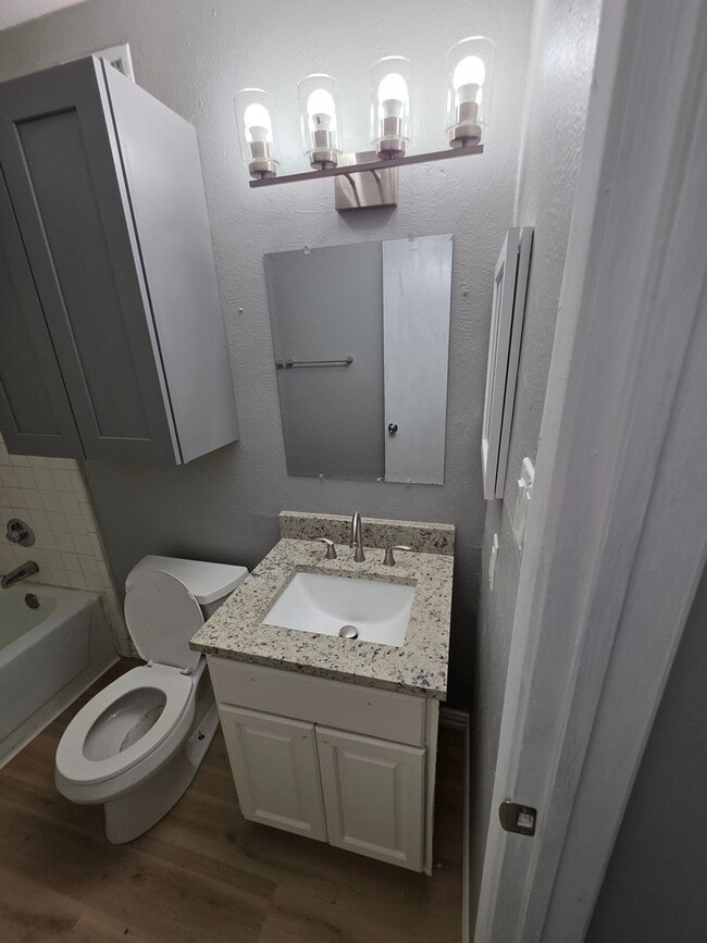 Photo - 2419 E Timberview Ln