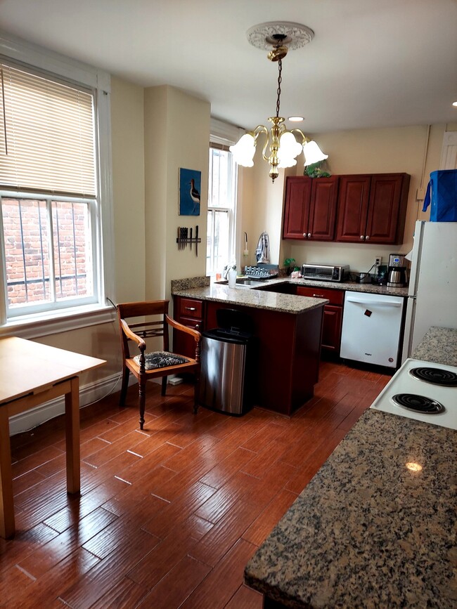 Photo - 9a S Adams St