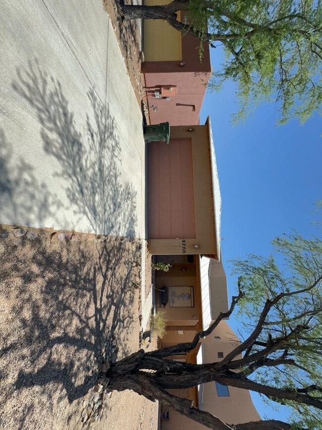 Building Photo - 1768 Chaplain Carter Dr