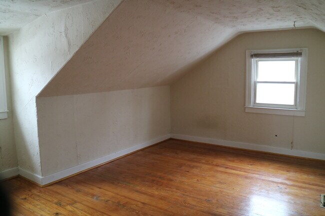 Photo - 224 Stratford Road