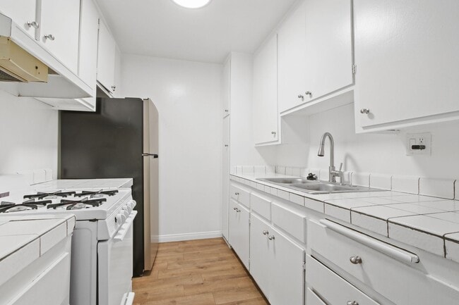 Photo - 3625 Mentone Ave Unidad 04
