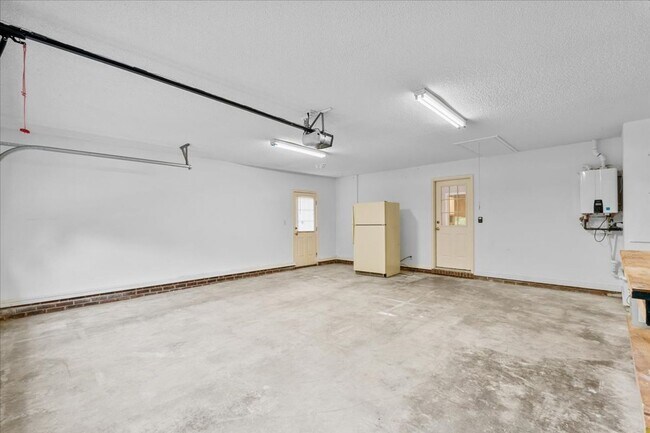 Photo - Coming Soon! Single Story Rental in Jamestown's Colony Park!