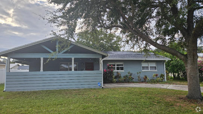 Building Photo - 415 Lochmond Dr Rental
