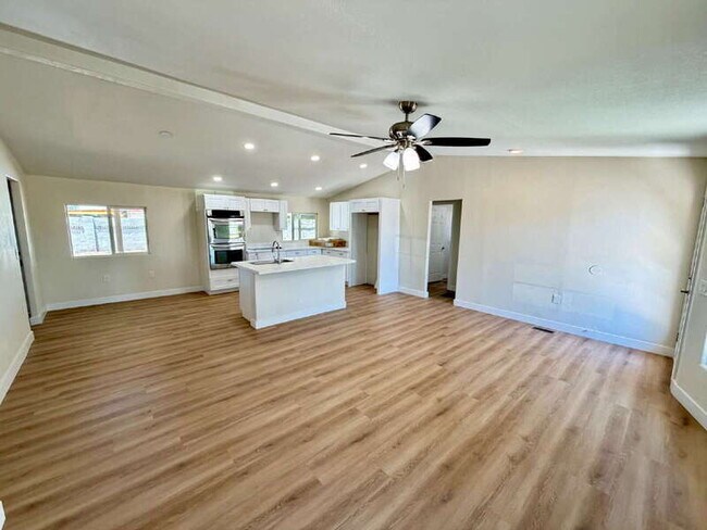 Photo - 11016 N Grand Canyon Blvd