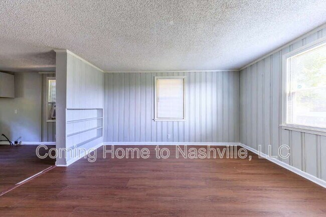 410 Ewing Dr