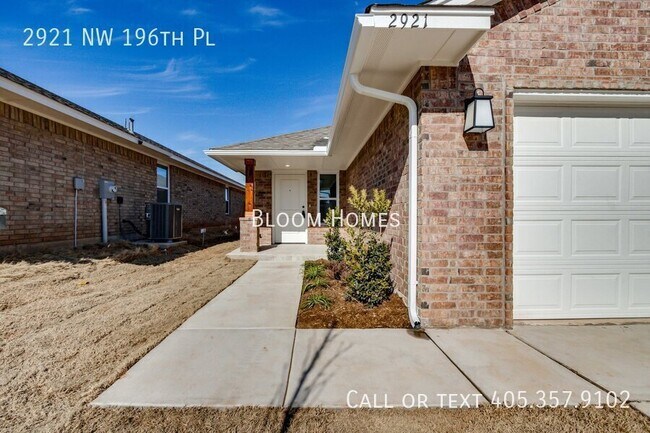 Photo - 2921 NW 196th Pl