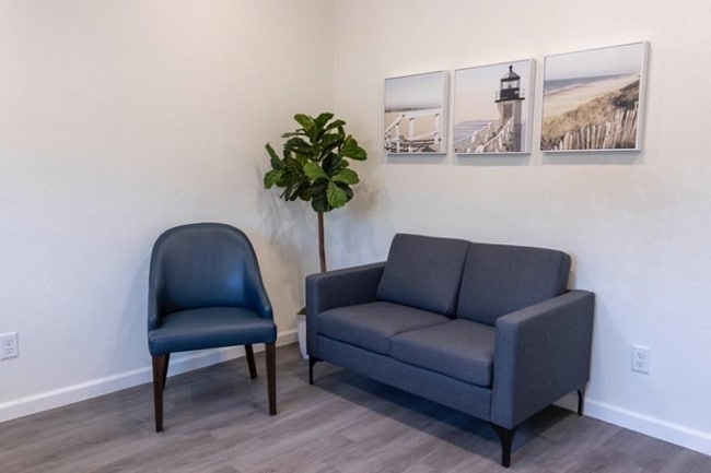 Photo - 2114 54th St