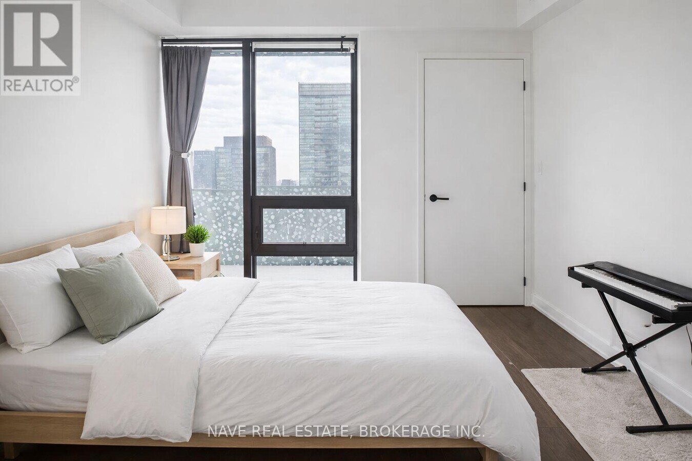 Photo - 55 Charles St E Unité 3613