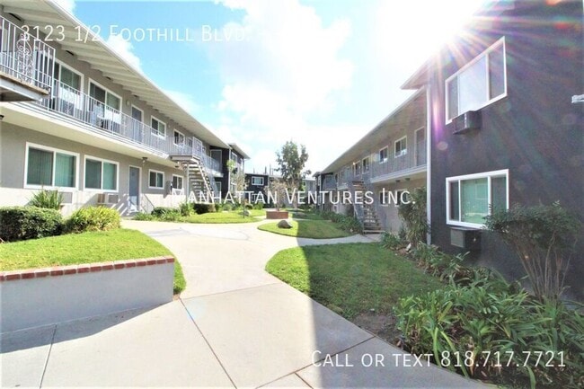 3123 1/2 Foothill Blvd. --25 - 3123 1/2 Foothill Blvd. --25 Apartment Unit 25