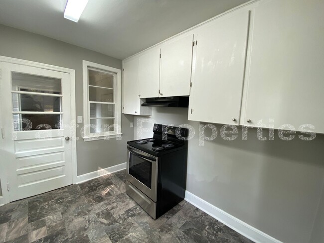 Photo - Lincoln Park Home