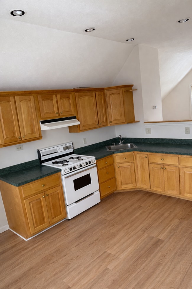 Photo - 25 Lawndale Ave