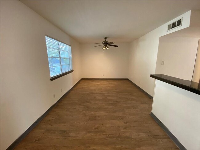 Photo - 4306 Avenue A Unit 113