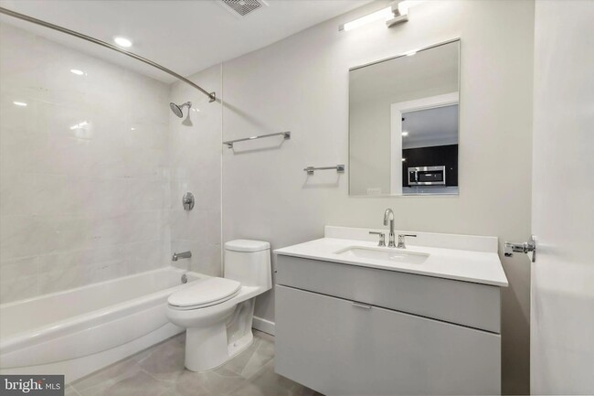 Photo - 3449 Scotts Ln Unit A206