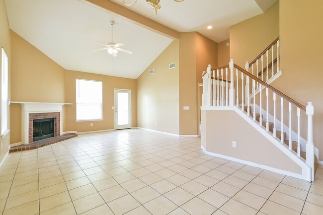 Photo - 20126 Rolling Hills Ln