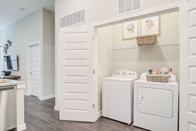 Photo - The Edison Sugarloaf Apartments