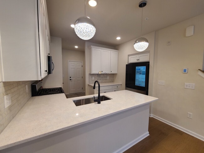 Photo - 622 Sadie Cir