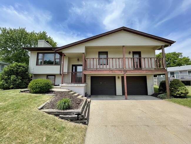 Building Photo - 105 Colony Dr