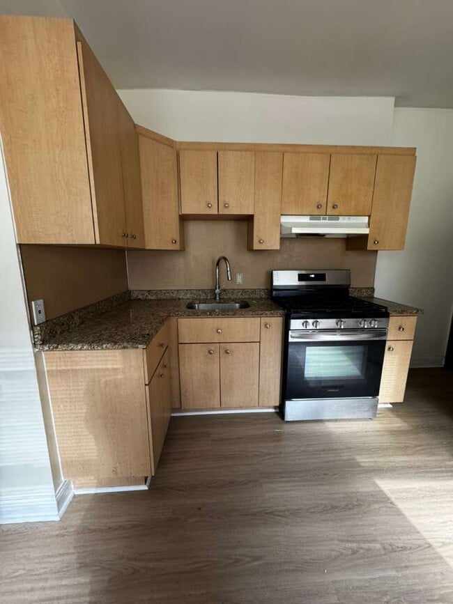 129 Chestnut St Unit 129 Chestnut st