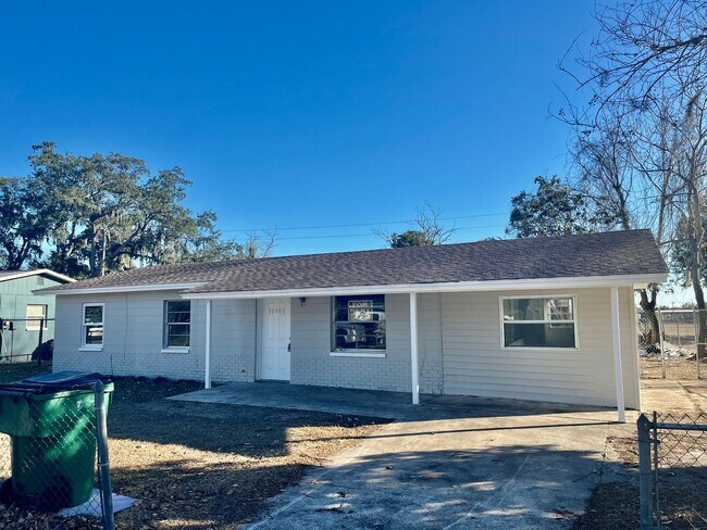 Building Photo - 39500 Lincoln Ave Unit 39500 Lincoln Ave