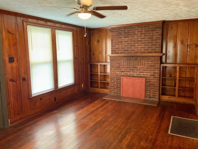 Photo - 427 Fairmont Ave