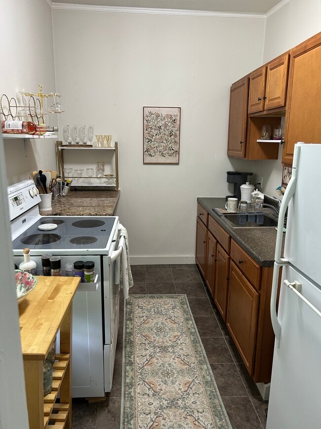 11729 Peckham Ave Unit 2