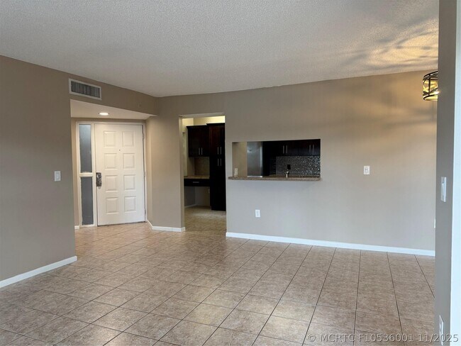 Photo - 10790 NW 14th St Unit 187