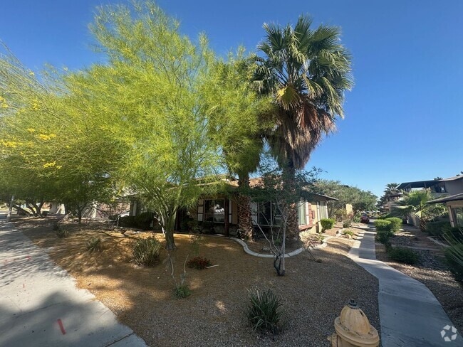 Building Photo - 4p2658 -7 Unit 3 Rental