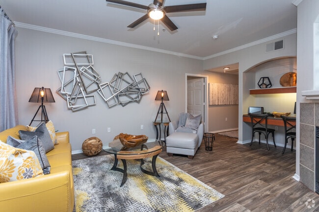 2BR, 2BA - 1280 SF