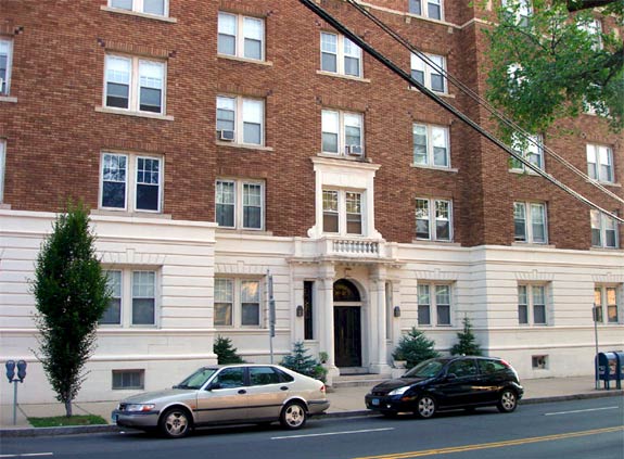 Photo - Trumbull Apartments