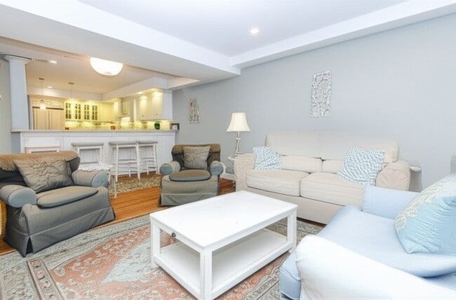 Photo - 109 Farwell St