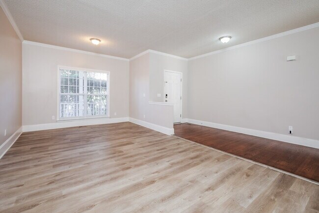 Photo - 8524 Bratt Ave