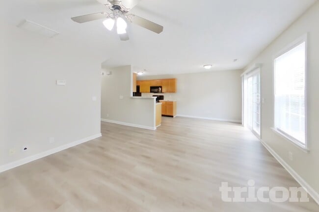 Photo - 1256 Lasalle Dr