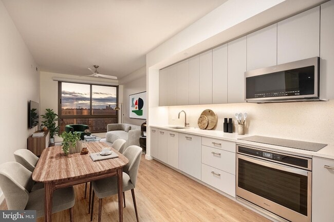 Building Photo - 1630 Columbia Rd NW Unit 908