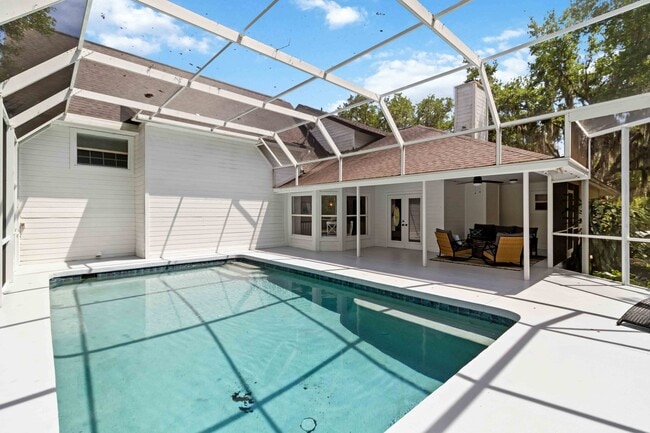 Photo - 7447 Hawkins Rd